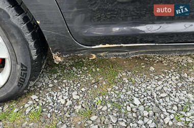 Мінівен Volkswagen Touran 2005 в 