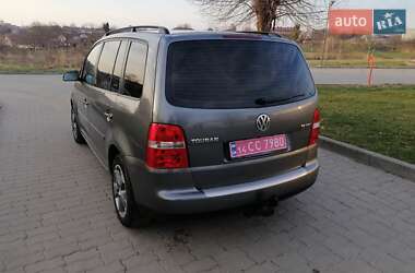 Минивэн Volkswagen Touran 2004 в 