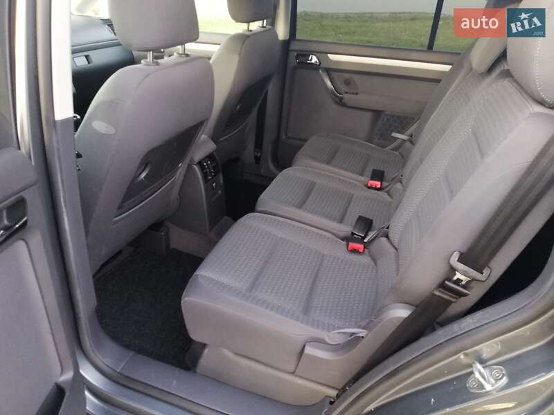 Мінівен Volkswagen Touran 2003 в Львові фото 24 Мінівен Volkswagen Touran 2003 в Львові