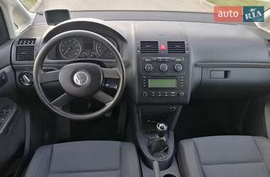 Минивэн Volkswagen Touran 2004 в 