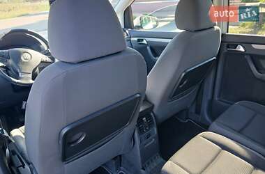 Минивэн Volkswagen Touran 2010 в 