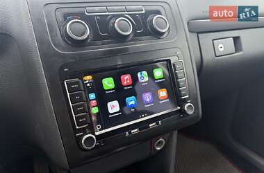 Минивэн Volkswagen Touran 2015 в 