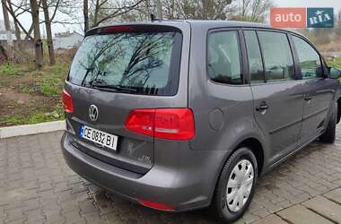 Мінівен Volkswagen Touran 2012 в Чернівцях
