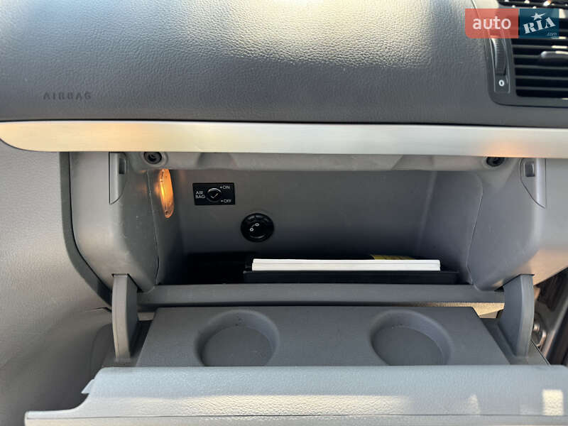 Мінівен Volkswagen Touran 2004 в Бурштині