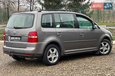 Мінівен Volkswagen Touran 2008 в Стрию