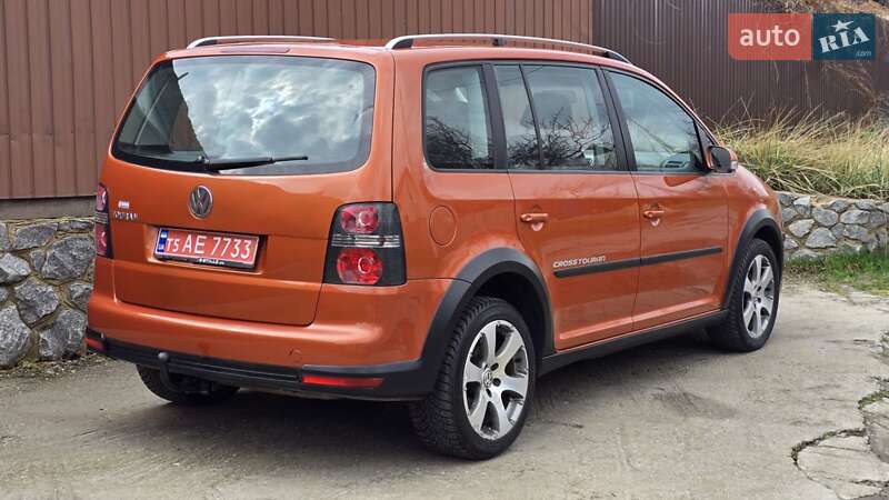 Мінівен Volkswagen Touran 2008 в Полтаві