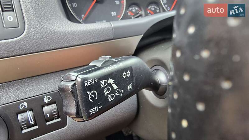 Мінівен Volkswagen Touran 2008 в Полтаві