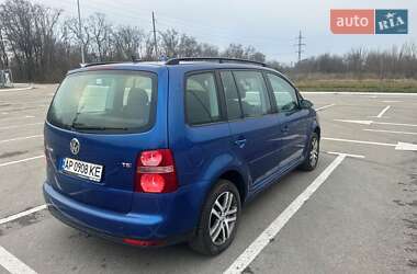 Минивэн Volkswagen Touran 2008 в 