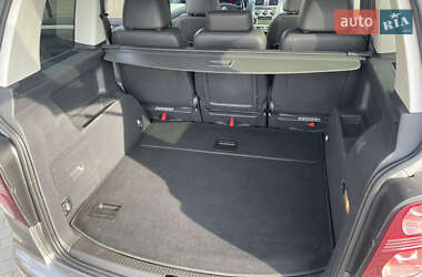 Минивэн Volkswagen Touran 2008 в Александрие