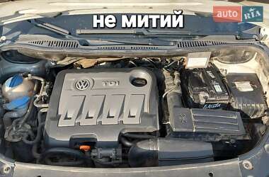 Минивэн Volkswagen Touran 2014 в 