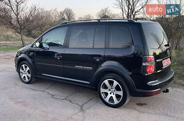 Минивэн Volkswagen Touran 2009 в 