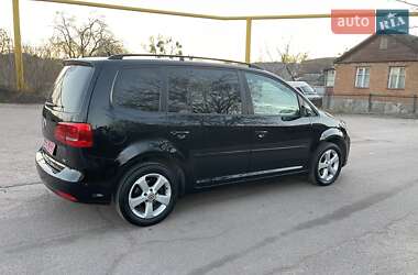 Минивэн Volkswagen Touran 2011 в 