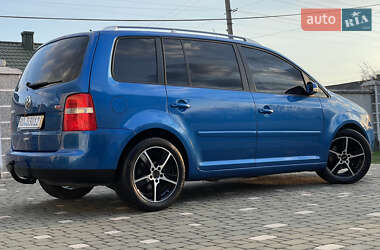 Мінівен Volkswagen Touran 2005 в 