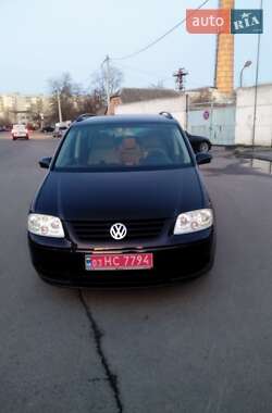 Минивэн Volkswagen Touran 2005 в 