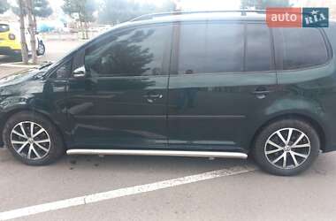 Минивэн Volkswagen Touran 2011 в 