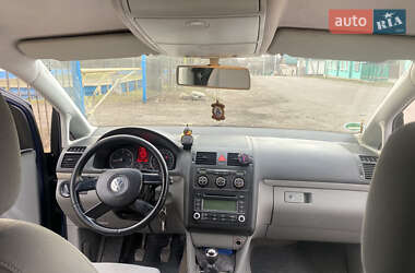 Минивэн Volkswagen Touran 2005 в 