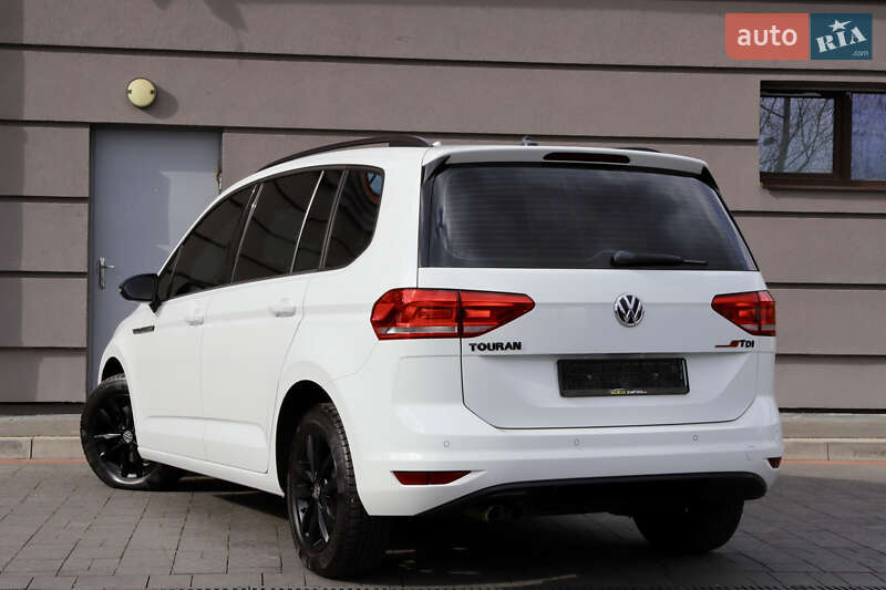 Микровэн Volkswagen Touran 2017 в Дрогобыче