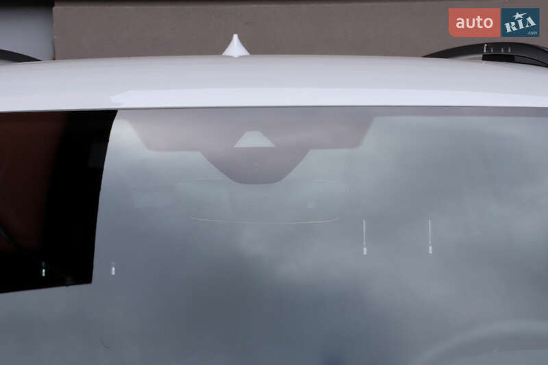 Микровэн Volkswagen Touran 2017 в Дрогобыче