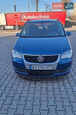 Минивэн Volkswagen Touran 2007 в 