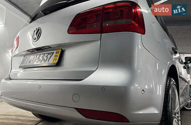 Минивэн Volkswagen Touran 2014 в 