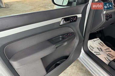 Минивэн Volkswagen Touran 2014 в 
