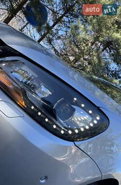 Минивэн Volkswagen Touran 2010 в 