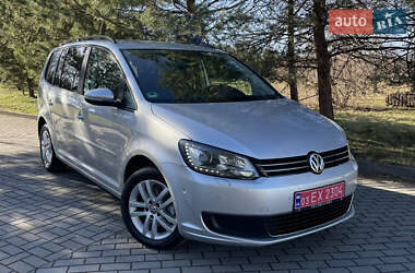 Минивэн Volkswagen Touran 2010 в 