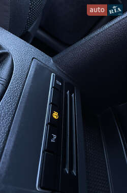 Минивэн Volkswagen Touran 2010 в 
