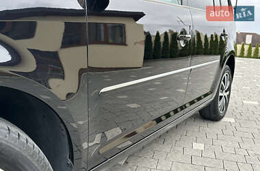 Минивэн Volkswagen Touran 2011 в 
