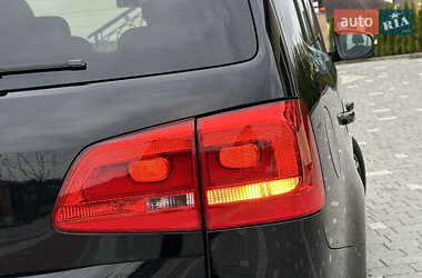 Минивэн Volkswagen Touran 2011 в 