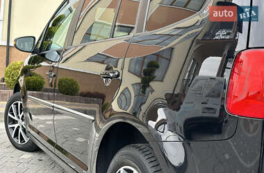 Минивэн Volkswagen Touran 2011 в 