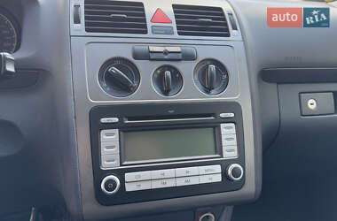 Минивэн Volkswagen Touran 2006 в 