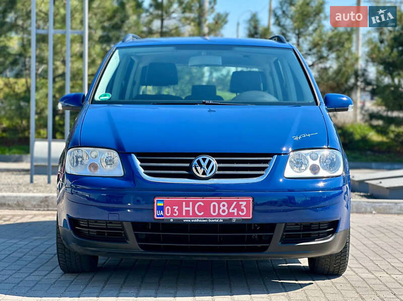 Минивэн Volkswagen Touran 2006 в Днепре