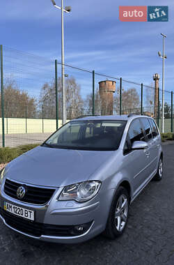 Мінівен Volkswagen Touran 2008 в Коростишеві