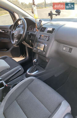 Мінівен Volkswagen Touran 2010 в 