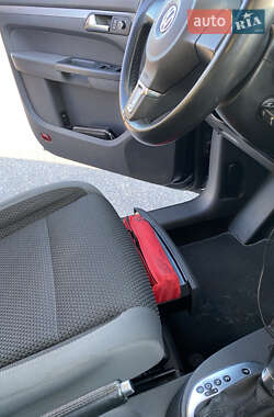 Мінівен Volkswagen Touran 2010 в 