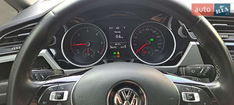 Микровэн Volkswagen Touran 2017 в Кропивницком