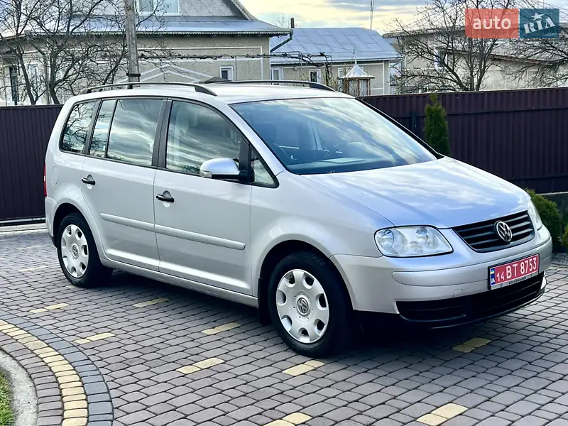 Минивэн Volkswagen Touran 2006 в 