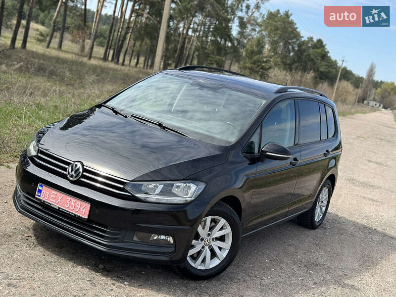Микровэн Volkswagen Touran 2020 в 