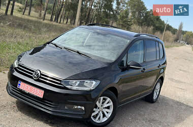 Микровэн Volkswagen Touran 2020 в 