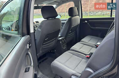 Мінівен Volkswagen Touran 2005 в 