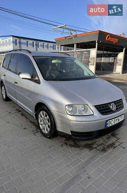 Минивэн Volkswagen Touran 2005 в 