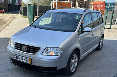 Минивэн Volkswagen Touran 2006 в 