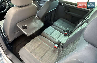 Минивэн Volkswagen Touran 2006 в 