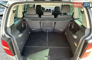 Минивэн Volkswagen Touran 2006 в 