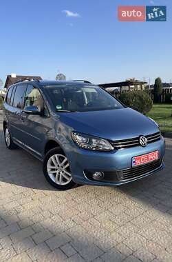 Мінівен Volkswagen Touran 2015 в 