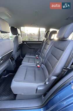 Мінівен Volkswagen Touran 2015 в 