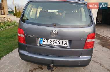 Минивэн Volkswagen Touran 2004 в 