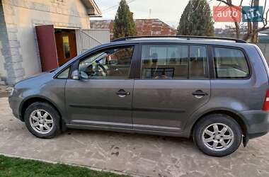 Минивэн Volkswagen Touran 2004 в 