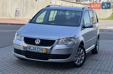 Минивэн Volkswagen Touran 2007 в 
